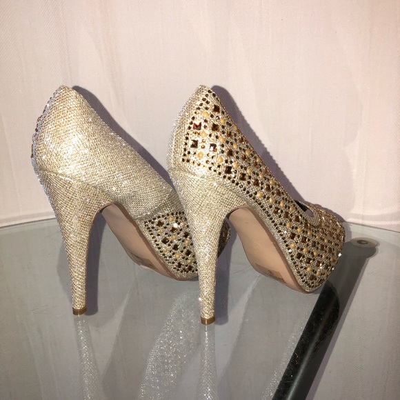 Delicacy Shoes - GORGEOUS SPARKLY PEEP TOE HEELS SIZE 8
